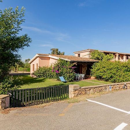 Appartamento Trilocale Le Canne 6 Posti Letto Con Giardino Сан Теодоро Екстериор снимка